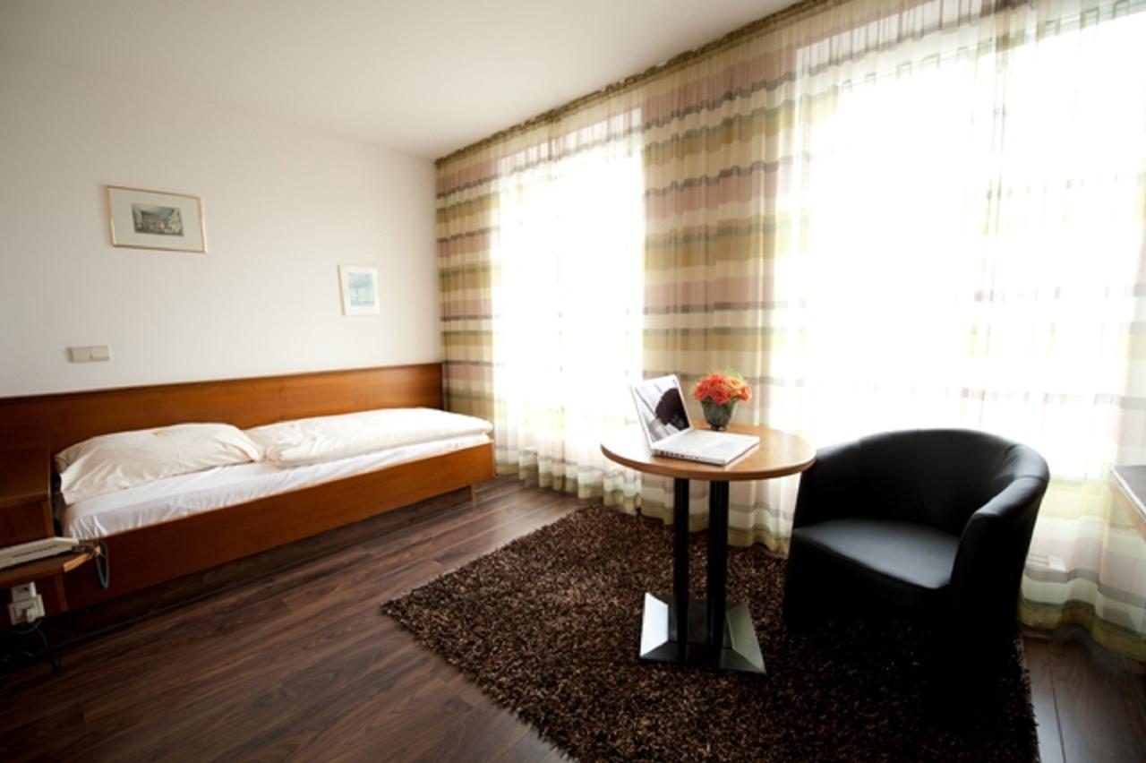 Classic Hotel Kaarst Zewnętrze zdjęcie